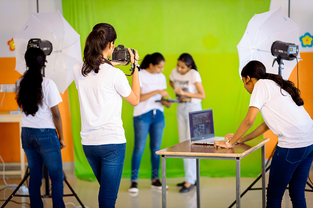 Mass Media Studies Lab